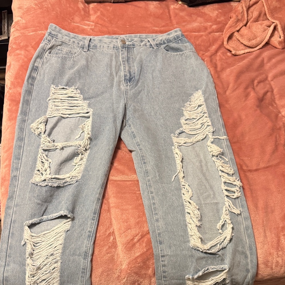 SHEIN Light Blue Distressed Boyfriend Jeans
